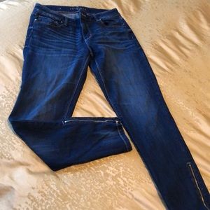 WHBM size 8 Skimmer jeans